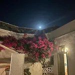 Palm Tree Hill * Οία