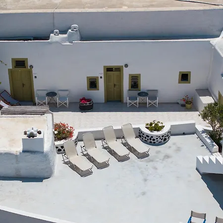 Palm Tree Hill Oia