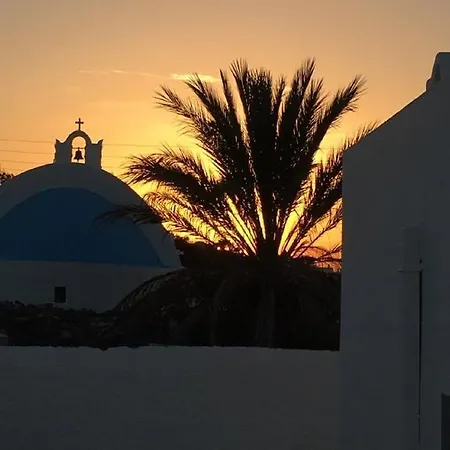 Palm Tree Hill Oia